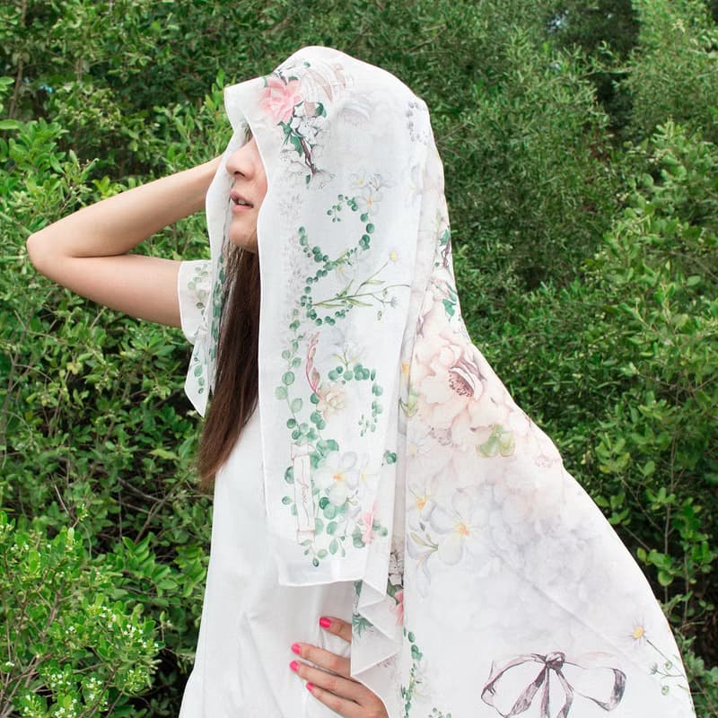 經典花采系列 - 雪白茉莉花手工圍巾Classic flower Collection - Soft White Colour - Jasmine Flower