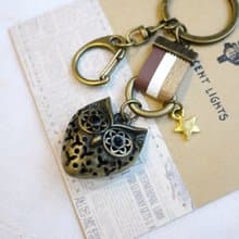 Paris*Le Bonheun。幸福手作。麡皮鏤空吊飾鑰匙圈。心戀貓頭鷹