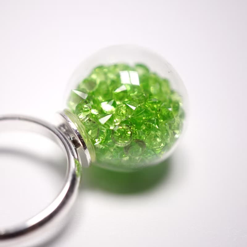 A Handmade 翠綠色水晶玻璃球戒指