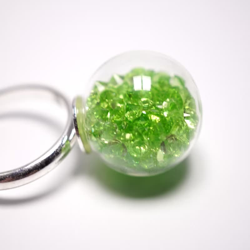 A Handmade 翠綠色水晶玻璃球戒指