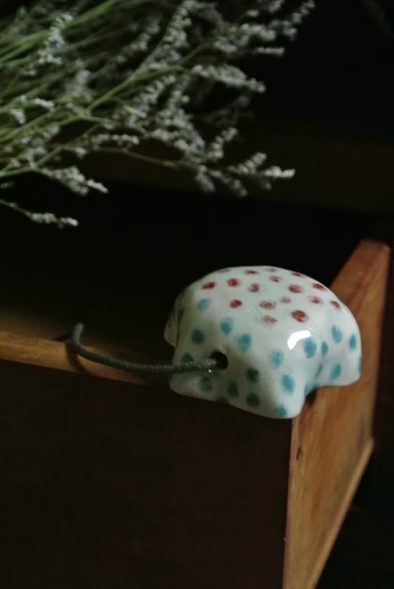 【 T - C 】項鍊 日本白瓷 瓷器  限量 自然釉色 無限看不膩色調 攝氏1350高溫燒製