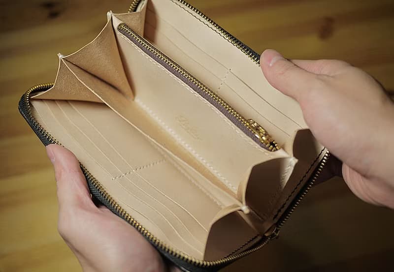 小島手工拉鍊長夾 Leather Zip Around Wallet