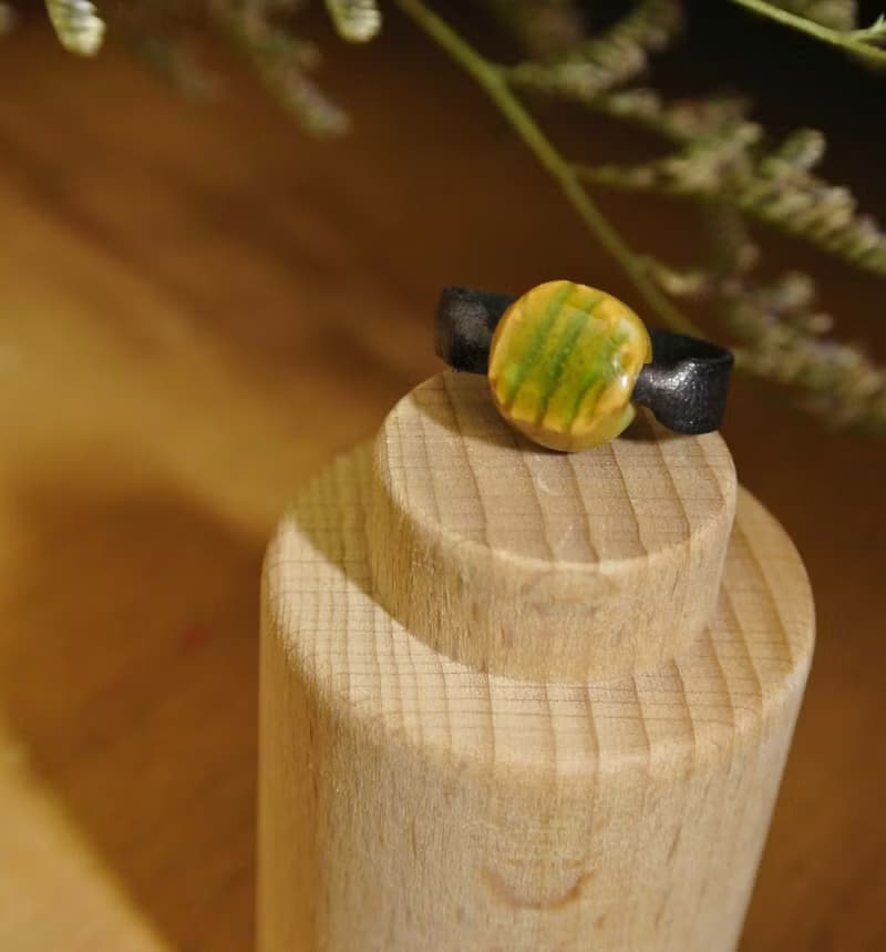 【 T - C 】戒指 皮革 牛皮 日本白瓷 瓷器  限量 自然釉色 無限看不膩色調 攝氏1350高溫燒製