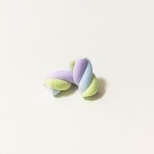 ~~mini 聖誕新品上市~~棉花糖耳環組(2個一組) (可改耳夾式) ((滿600隨機送神秘小禮物))
