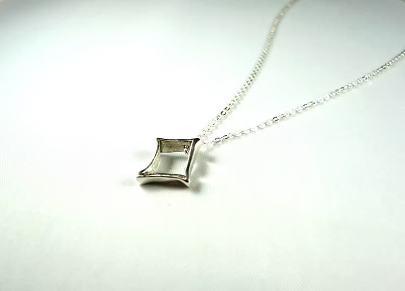 愛心 梅花 黑桃 方塊 滿天星純銀項鍊(♥♠♦♣)/ 鎖骨鍊 / 手鍊 / 禮物 / 紀念日／情人節