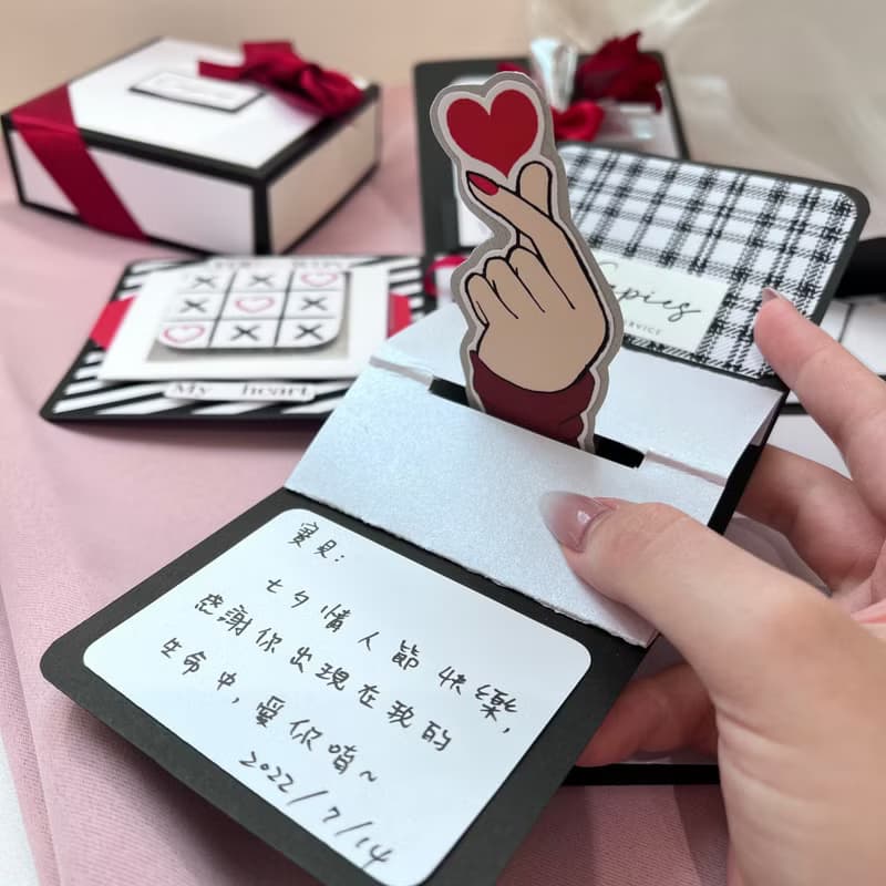 【花束禮物盒】|生日禮物|情人節禮物|紀念禮物