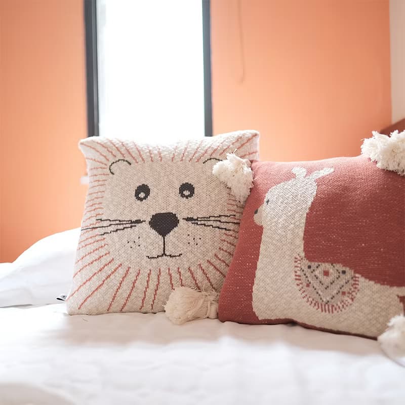 全棉獅子提花針織抱枕/靠墊 含立體高彈枕芯