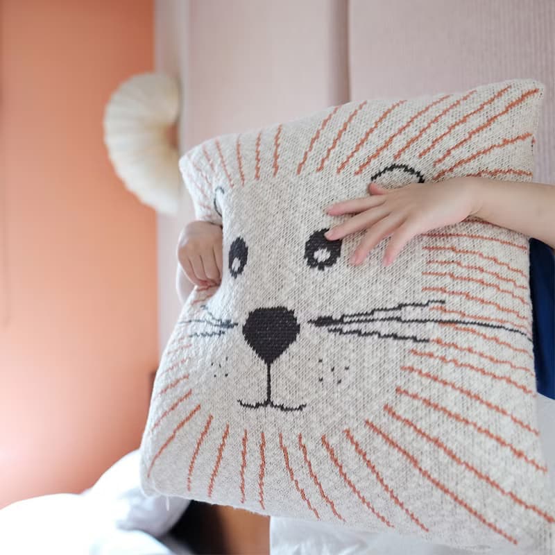 全棉獅子提花針織抱枕/靠墊 含立體高彈枕芯