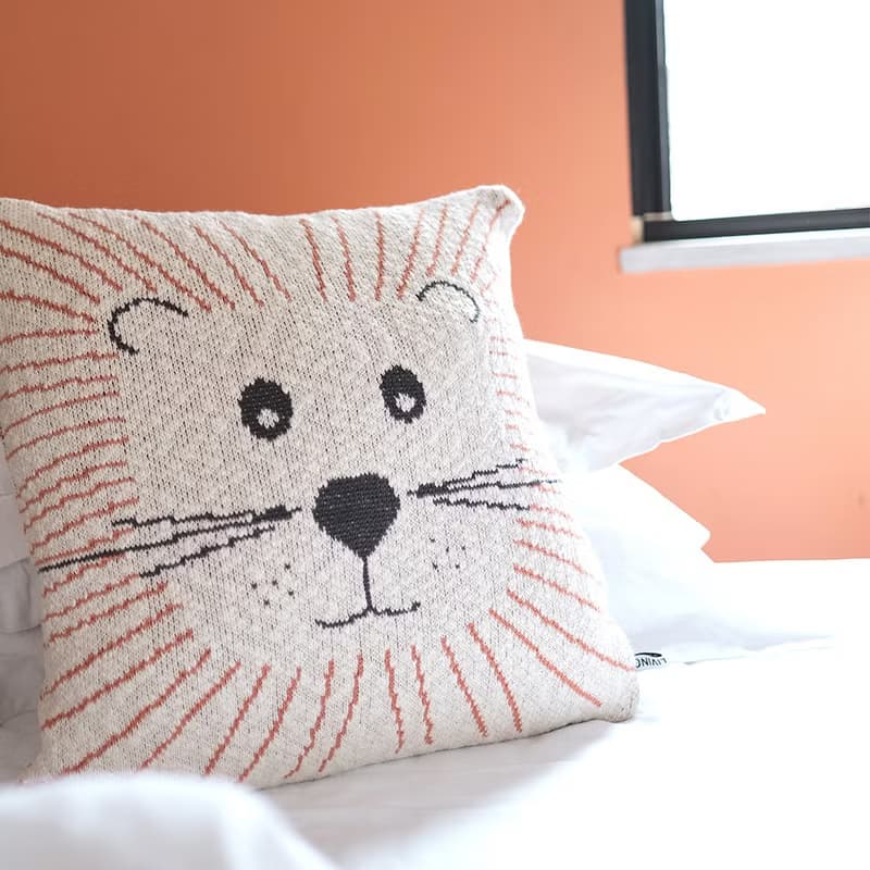 全棉獅子提花針織抱枕/靠墊 含立體高彈枕芯