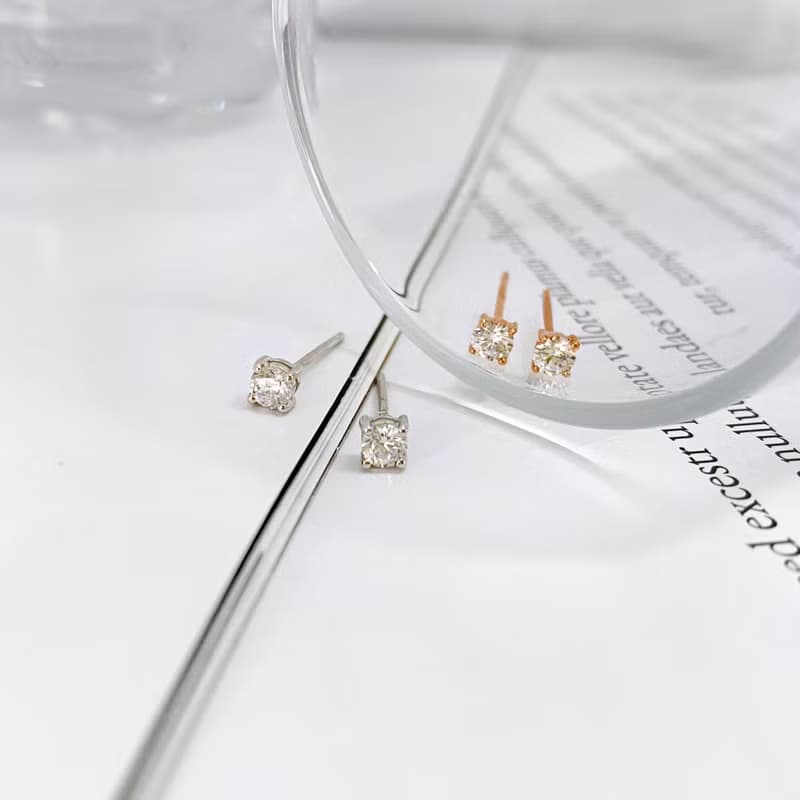 14K | 小點綴四爪5分_耳環