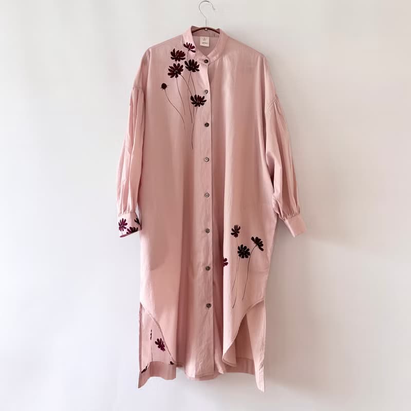 【チョコレートコスモス】　手描きソフトワッシャー・ロングブラウス