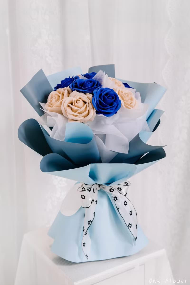 藍玫瑰花束/香皂花花束/生日花束/情人節花束/告白花束/約會花束