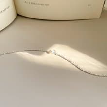 一顆拉長石。純銀手鍊 療癒之石 天然拉長石 灰月光石 純銀