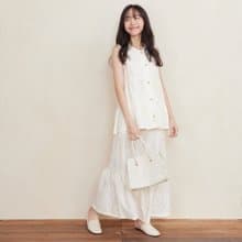 會呼吸∣UMORFIL調溫透氣二重紗水波花卉排釦背心-共2色