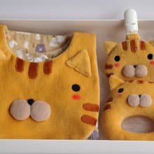 Bucute虎寶寶的彌月禮盒組/口水巾/護身符/手搖鈴/彌月