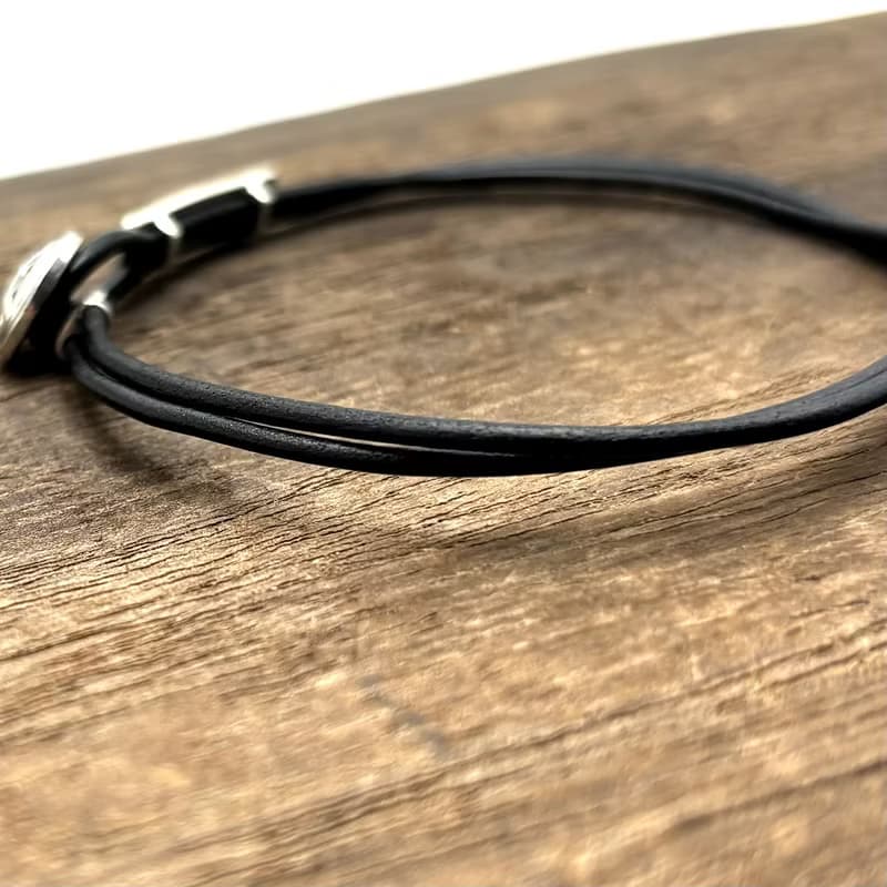 メンズ レザーブレスレット/シルバー925 牛革/シルバーアクセサリー 日本製/送料無料/男性へのプレゼント/RE21