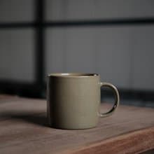 馬克杯 l 苔球綠 陶杯