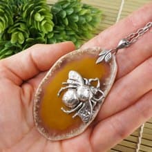 Honey Yellow Agate Slab Slice Silver Bee Necklace Pendant Woman Jewelry Gift
