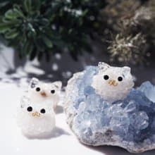 水晶原石スライスによる猫のブローチ　福猫