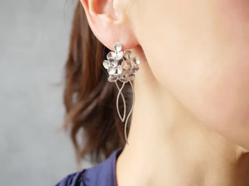 花束ピアス（片耳）シルバー　紫陽花