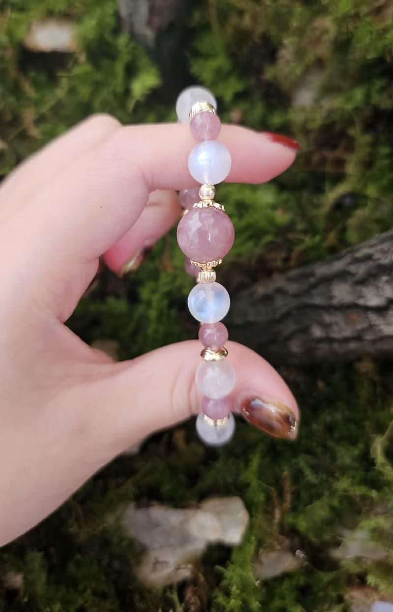 月映玫瑰-馬粉晶/月光石/水晶手鍊/愛情/人緣/好氣色/貴人