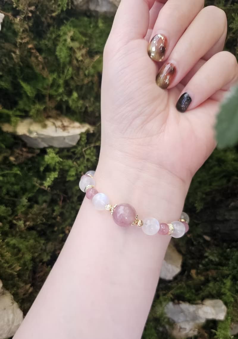 月映玫瑰-馬粉晶/月光石/水晶手鍊/愛情/人緣/好氣色/貴人