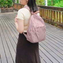 (櫻花粉)輕盈紙感甜美系休閒旅行後背包(小款)33570