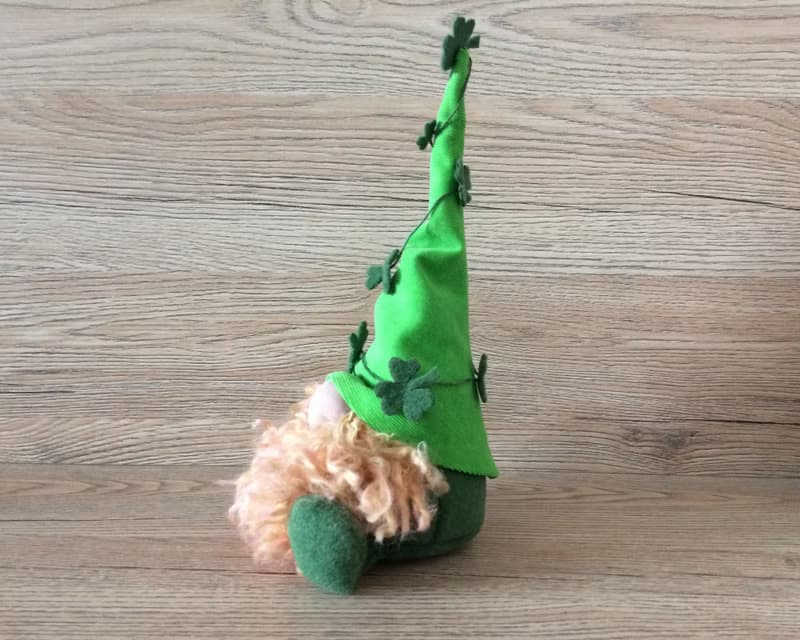 Couple of green forest elves, Boy girl Swedish elves