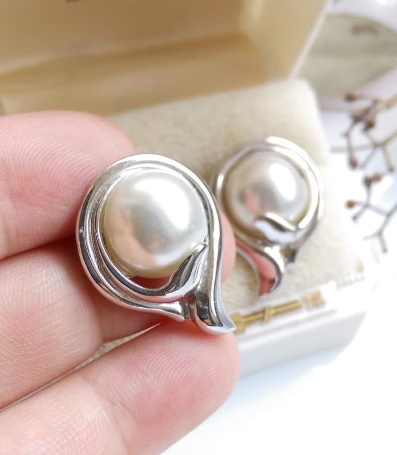Vintage Jewelry 西洋古董飾品 銀色調 優雅仿珠 針式耳環