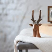 案頭上的自信-Dear Deer Plie
