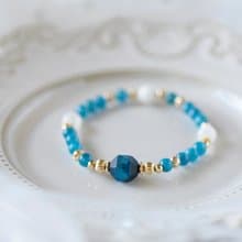 伯爵。磷灰石 藍虎眼石 月亮石 白硨磲 天然石 水晶手鍊