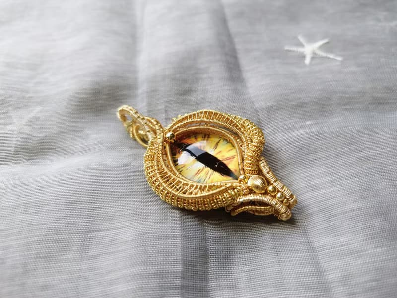 【黃金龍之瞳】吊墜/玻璃 /黃銅鍍18k/金屬線 /情人節禮物纏繞/