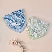 。山丘。手作圍兜 手帕式領巾圍兜 夏季手巾 汗巾 寶寶彌月 週歲