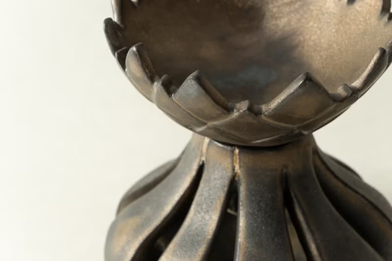 Golden Tulip  ペットボウル　食器スタンド　小型犬　中型犬　ネコ　陶器