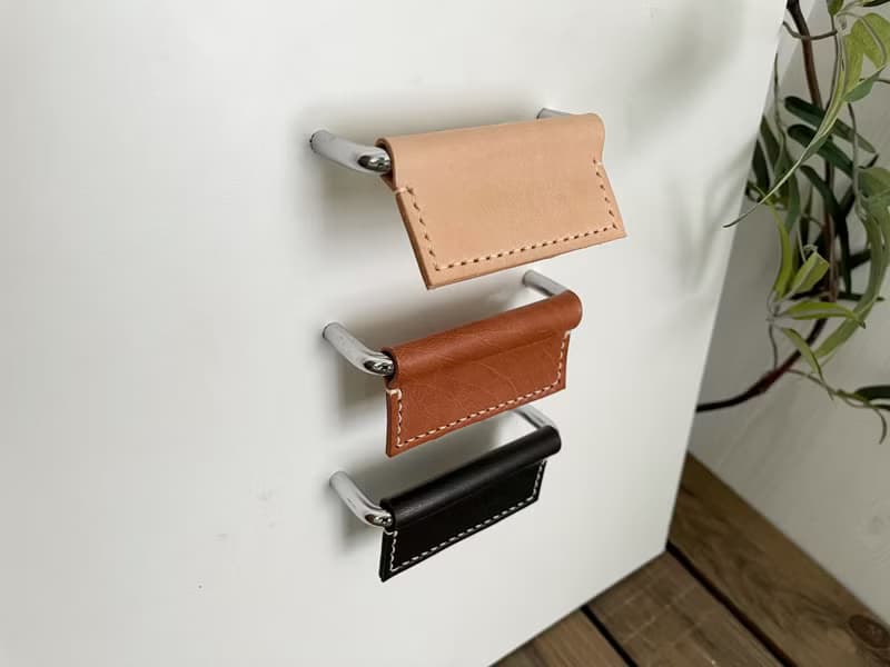 牛皮取手 // 衣櫃 // 櫃體 // 皮革把手 // 系統櫃