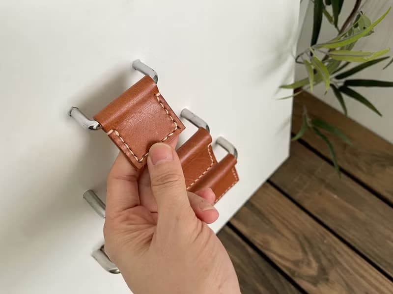 牛皮取手 // 衣櫃 // 櫃體 // 皮革把手 // 系統櫃