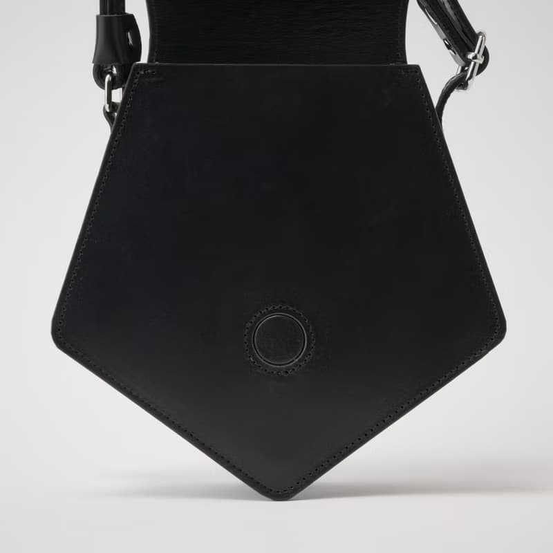 【leather shoulder penta black】レザー/ショルダーバッグ/ハンドバッグ/五角形
