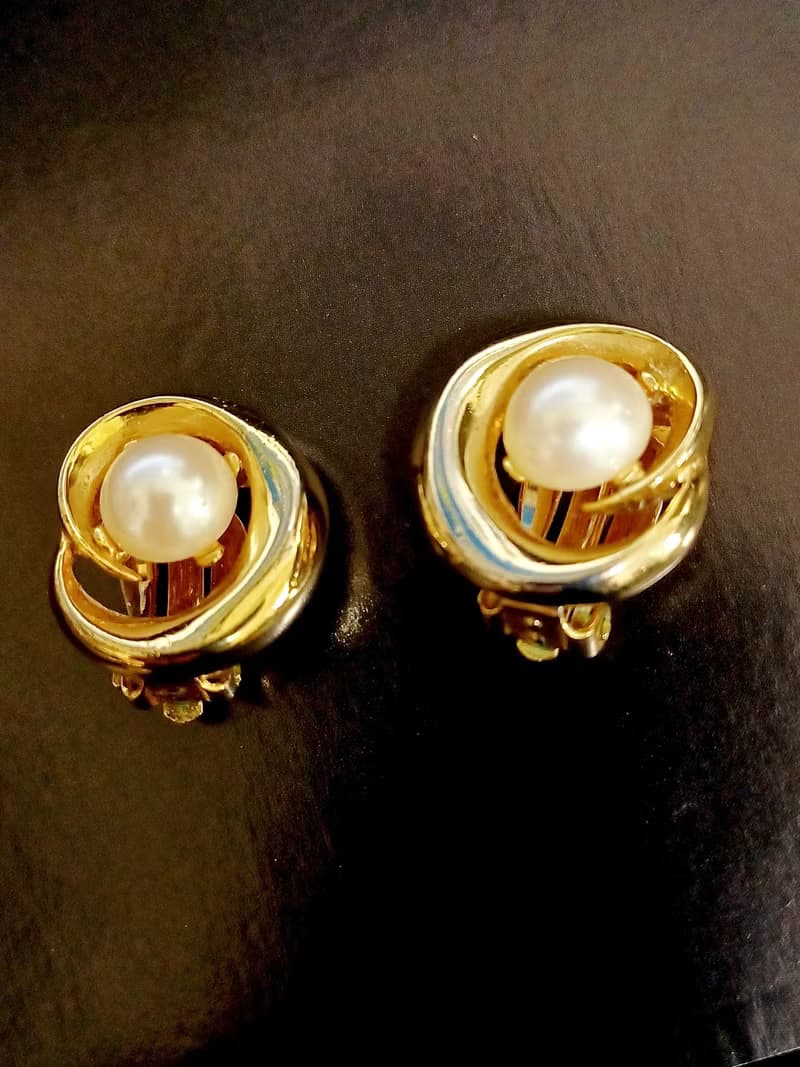 vintage jewelry  MARVELLA  古董金色迴旋珍珠 夾式耳環
