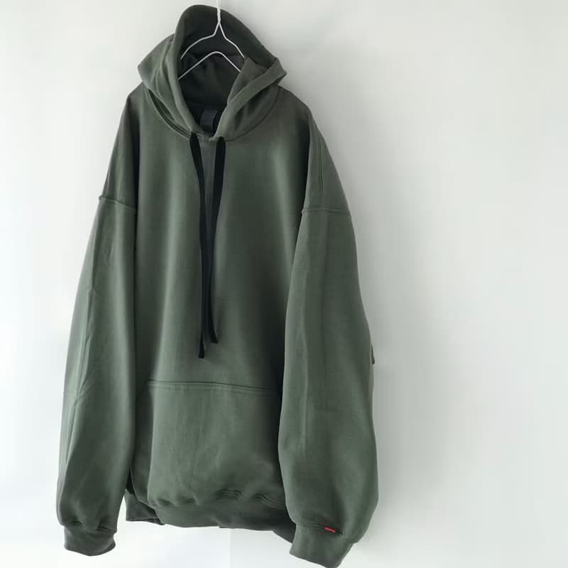 Big silhouette hoodie / smoke green / plain / hand embroidery / unisex