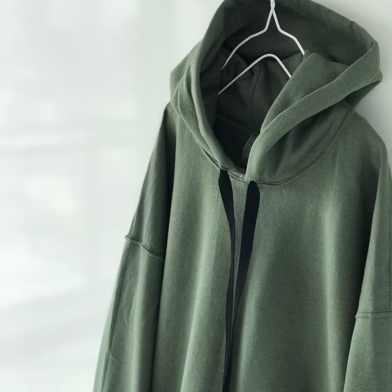 Big silhouette hoodie / smoke green / plain / hand embroidery / unisex