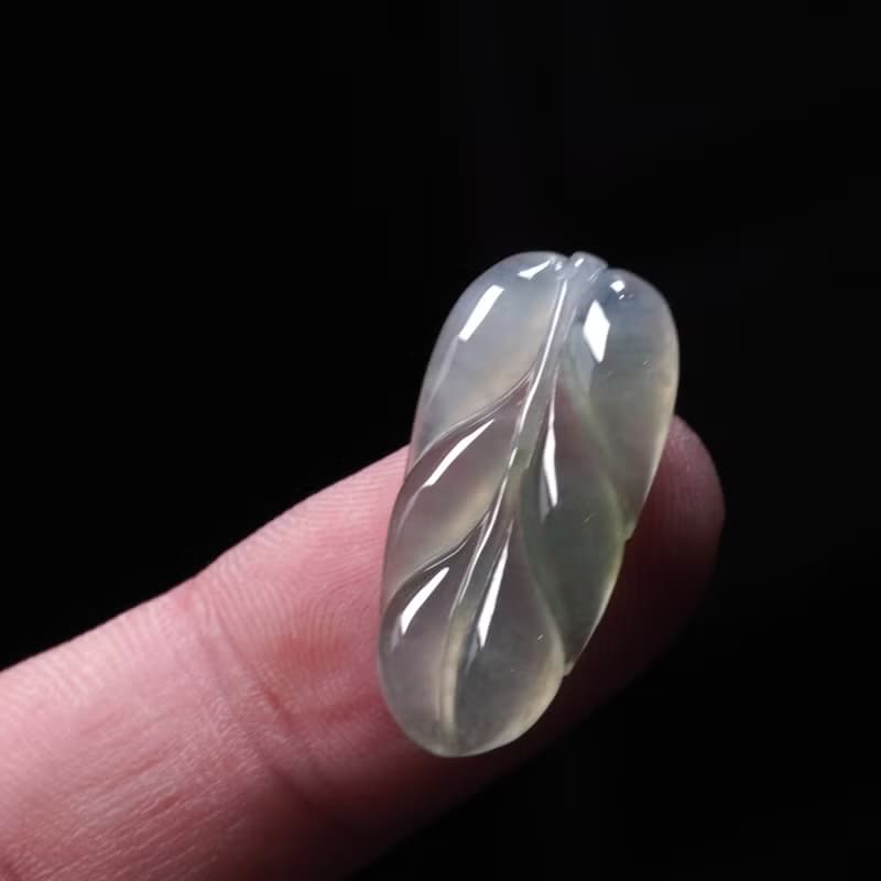 【一葉致富】冰種飄綠翡翠葉子 | 天然緬甸玉A貨翡翠 | 送禮