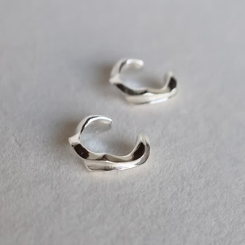 光上稜線 純銀耳骨夾