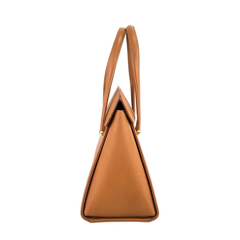 【 日本直送　名牌中古包 】VALENTINO GARAVAN ヴァレンティノガラヴァーニ ハンドバッグ キャメル メダル レザー vintage yg5ysc