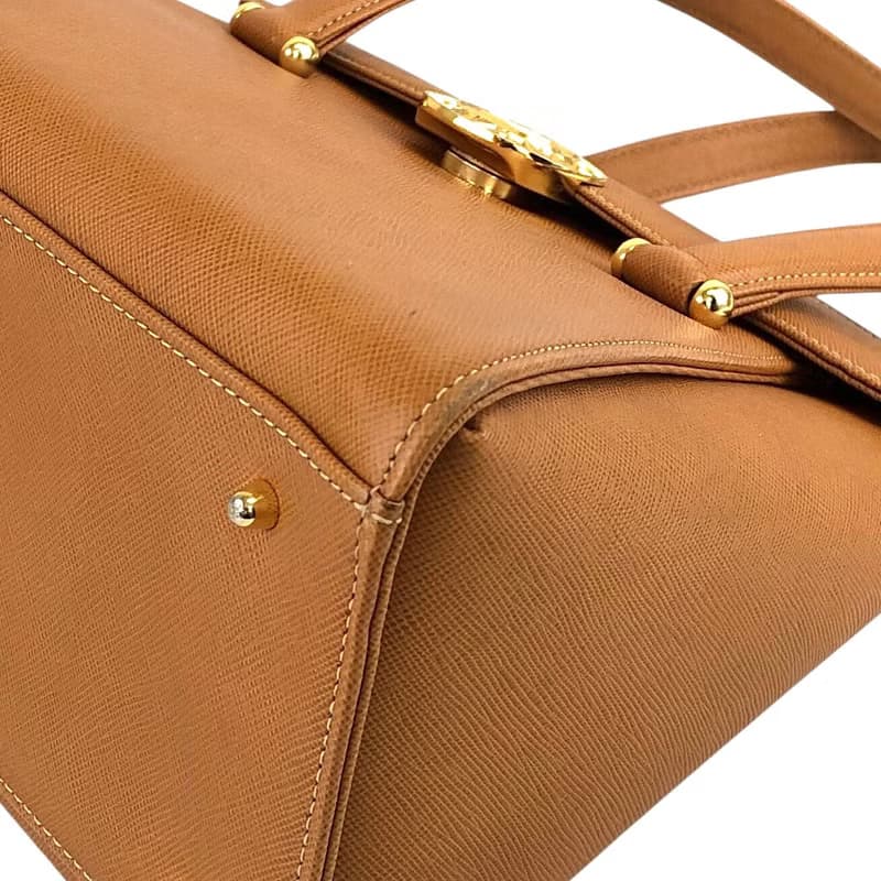 【 日本直送　名牌中古包 】VALENTINO GARAVAN ヴァレンティノガラヴァーニ ハンドバッグ キャメル メダル レザー vintage yg5ysc
