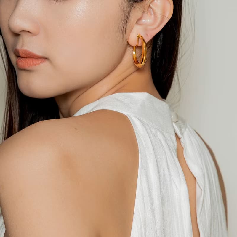 Hoop Earrings 圈型黃銅鍍22K金耳環 (大) 耳針/夾式