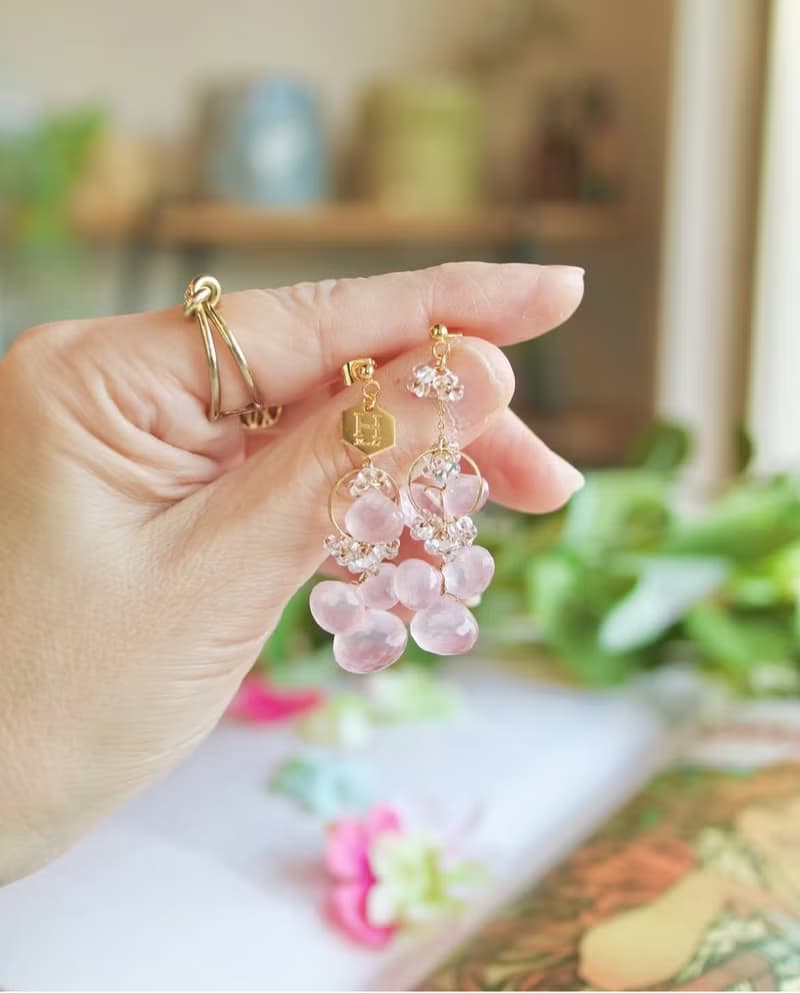 ローズクォーツ　桜　天然石ピアス