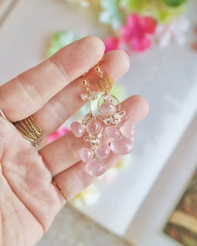ローズクォーツ　桜　天然石ピアス