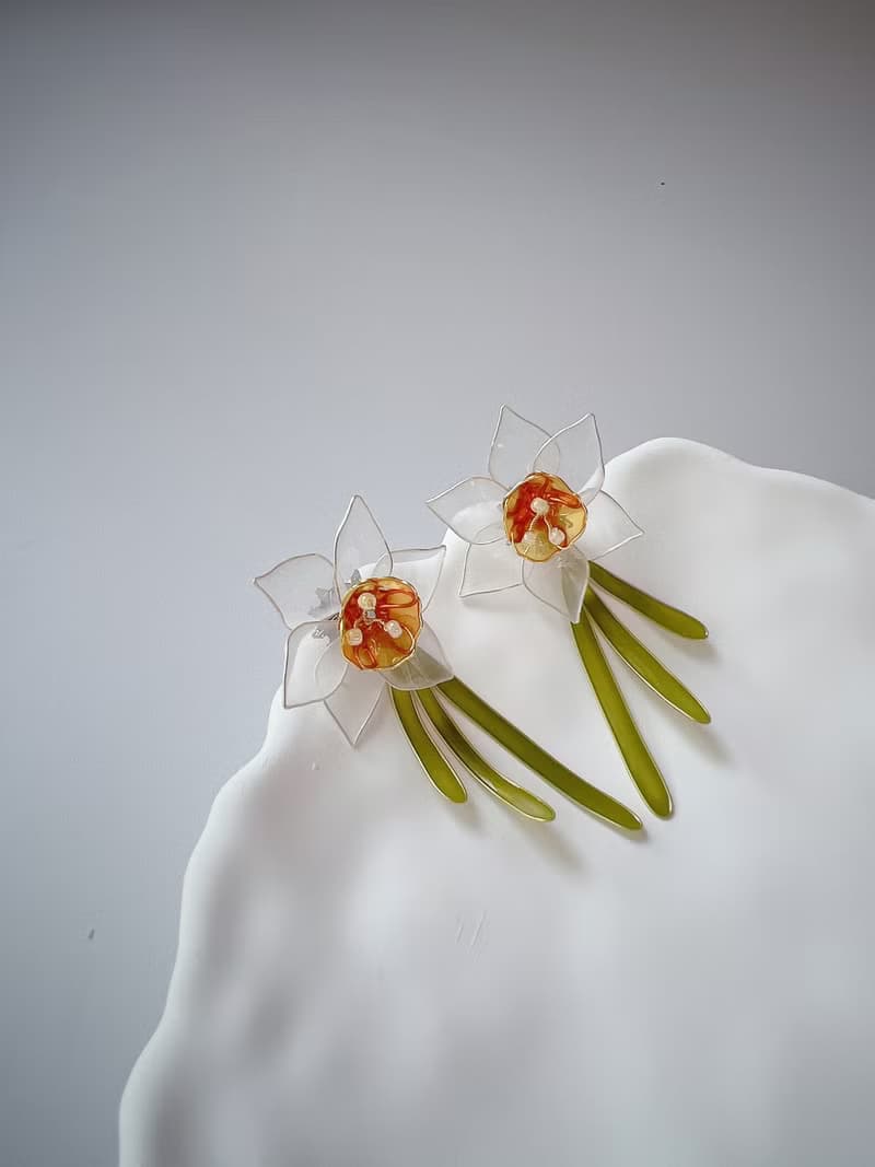 凌波仙子 橘 花朵垂墜式樹脂耳環