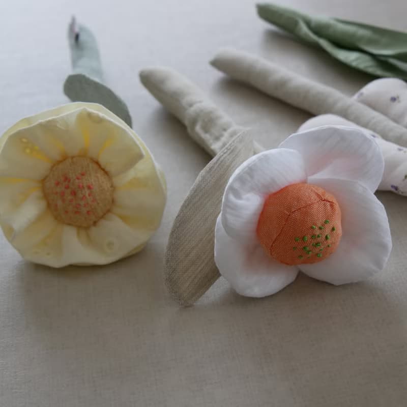 【出産祝いギフト】ベビー玩具ラトル　4点セット