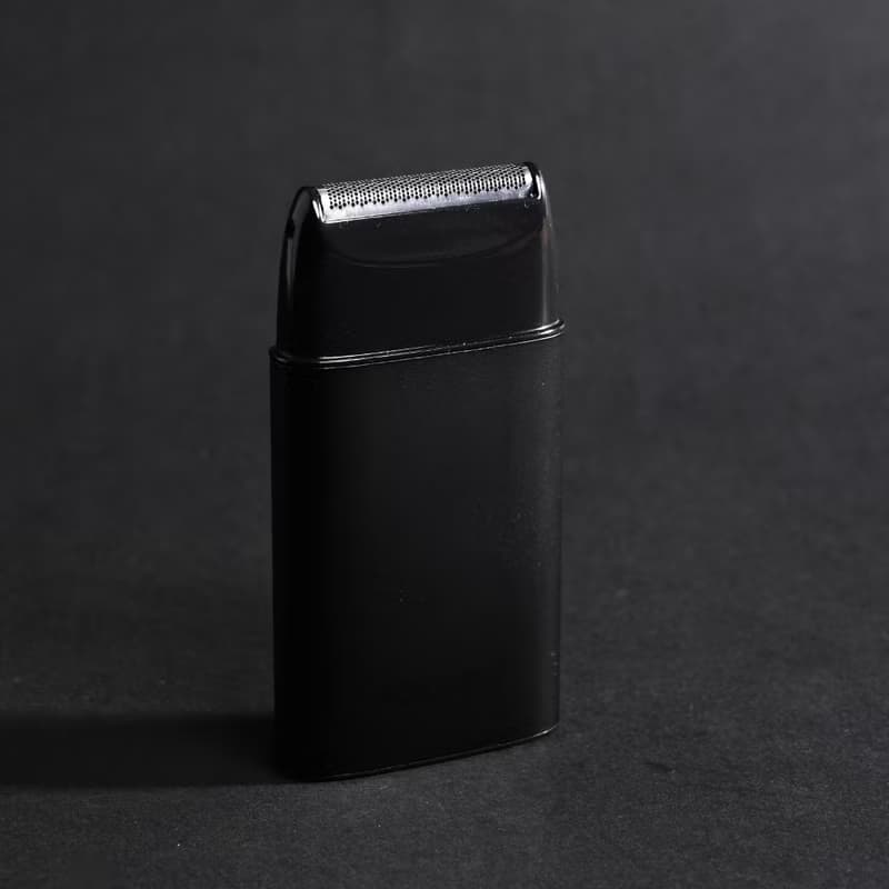 ROOMMI Noble 經典輕巧隨行刮鬍刀 PLUS